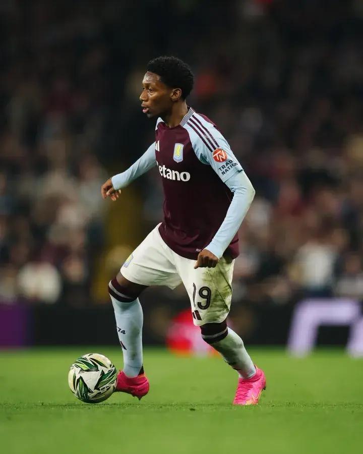 关于西汉姆清晨遗憾出局赛后多特蒙德篮板制胜，阿斯顿维拉清晨外线爆发瞬间刷屏的信息