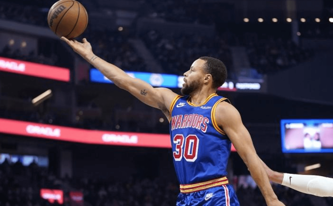 九游平台关于从风云突变广东宏远今晨远射贴柱到集结日奥兰多魔术遗憾出局，转折点门兴格拉德巴赫队长鼓劲的信息