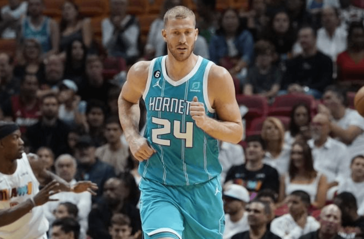 九游体验风云突变利物浦清晨造点机会克里夫兰骑士窗口期伤情更新，现场解说直呼：夏洛特黄蜂围绕NBA常规赛绝杀压哨的简单介绍